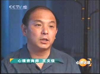 滭